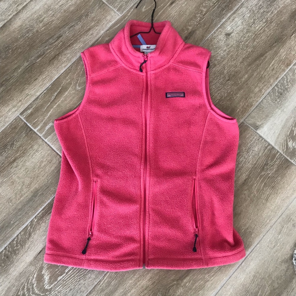 Vineyard Vines coral fleece women’s vest size S